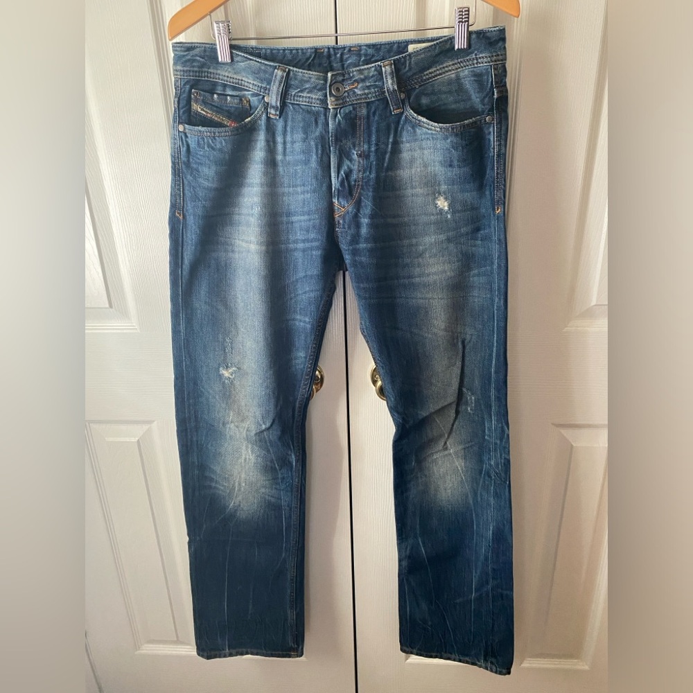 DIESEL Viker Medium Wash Distressed Straight Leg Jeans SZ 31/32